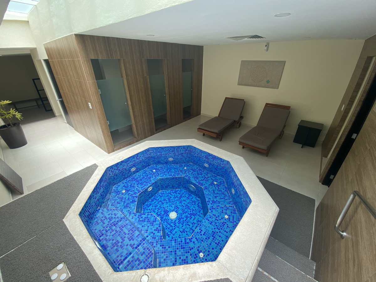 36 de 40: Penthouse amueblado en renta con vista al mar de Cancun