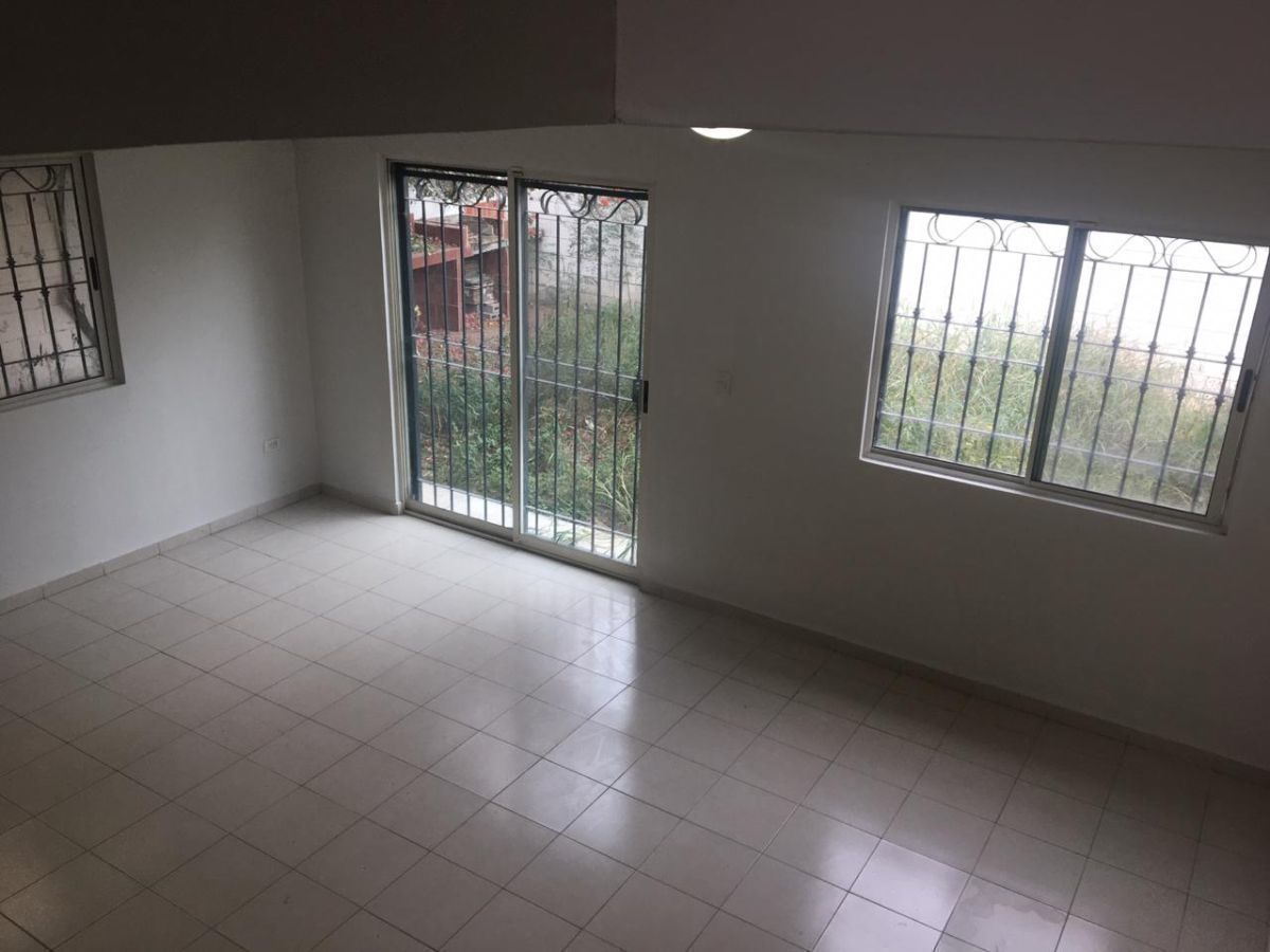 2 de 10: SALA COMEDOR
