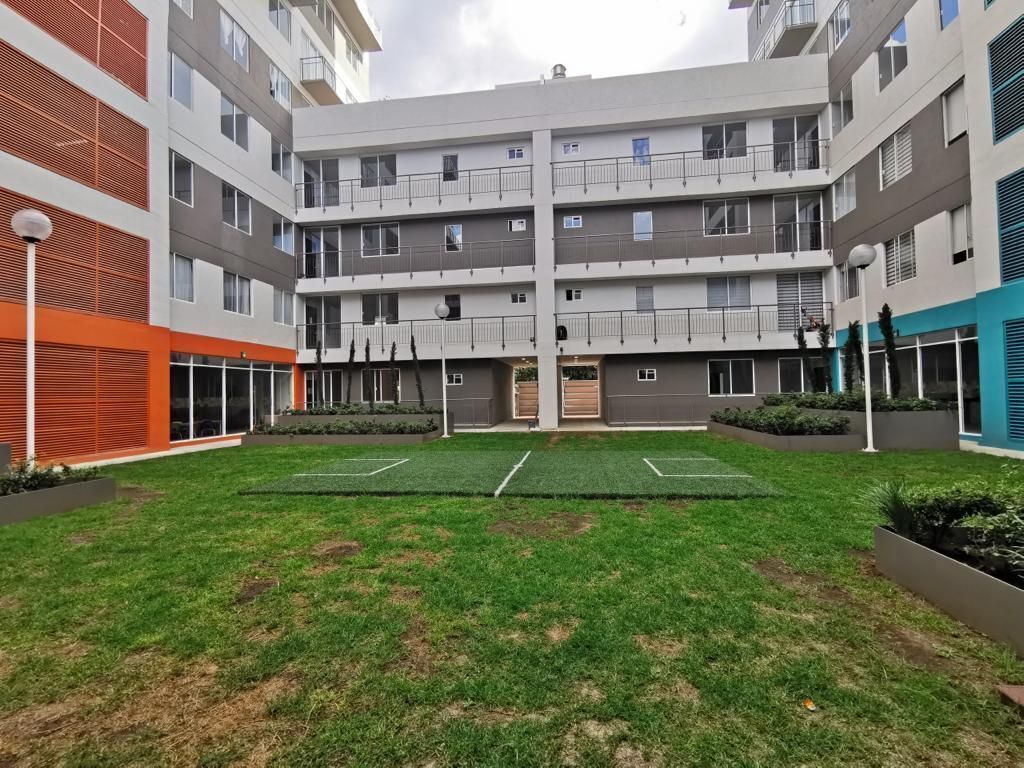 3 de 28