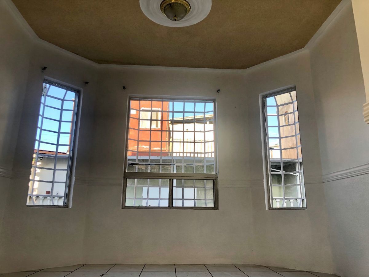 24 de 28: DESAYUNADOR 