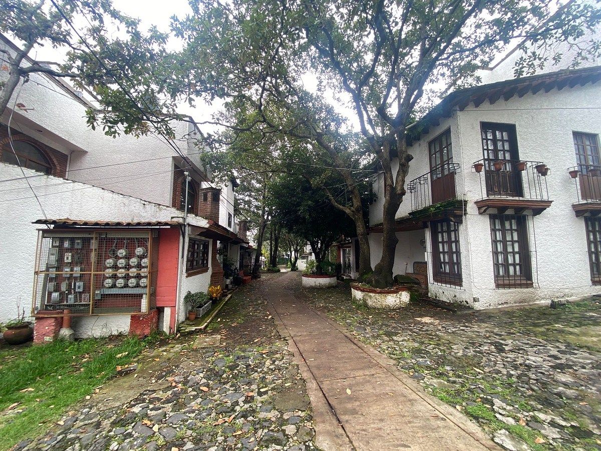 House for rent Condominium with security, photo 1 of 23