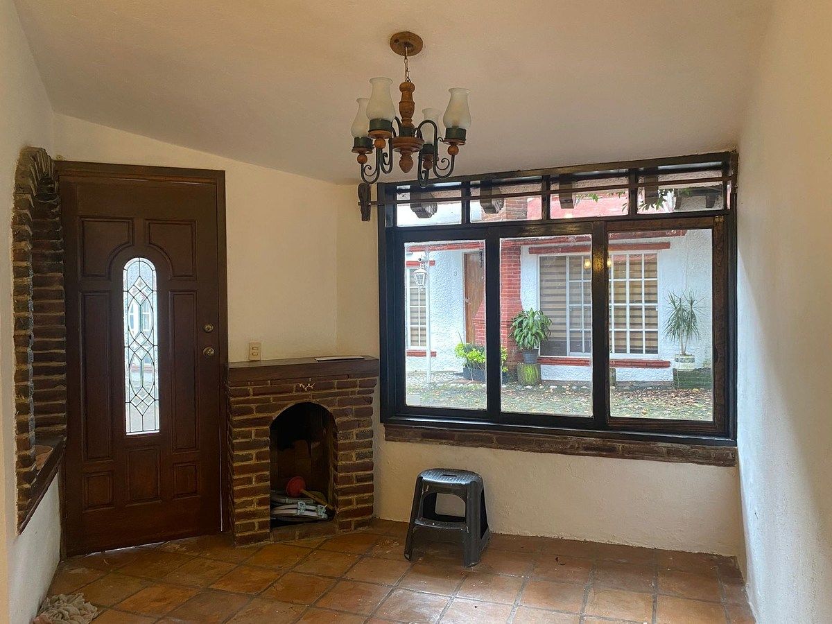 House in Gated Community in Miguel Hidalgo 3A Sección, Tlalpan, photo 3 of 23