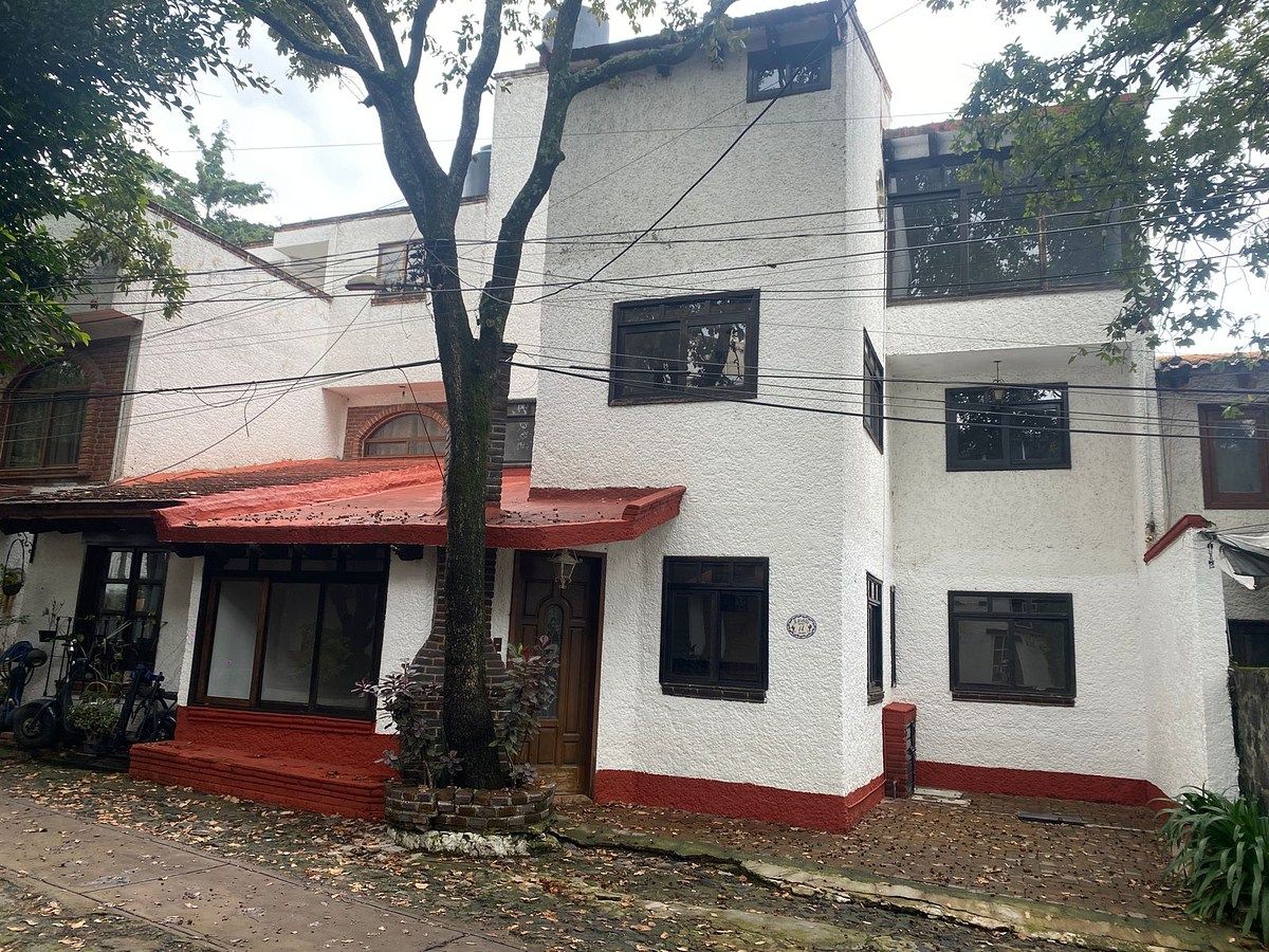 House in Gated Community in Miguel Hidalgo 3A Sección, Tlalpan, photo 2 of 23