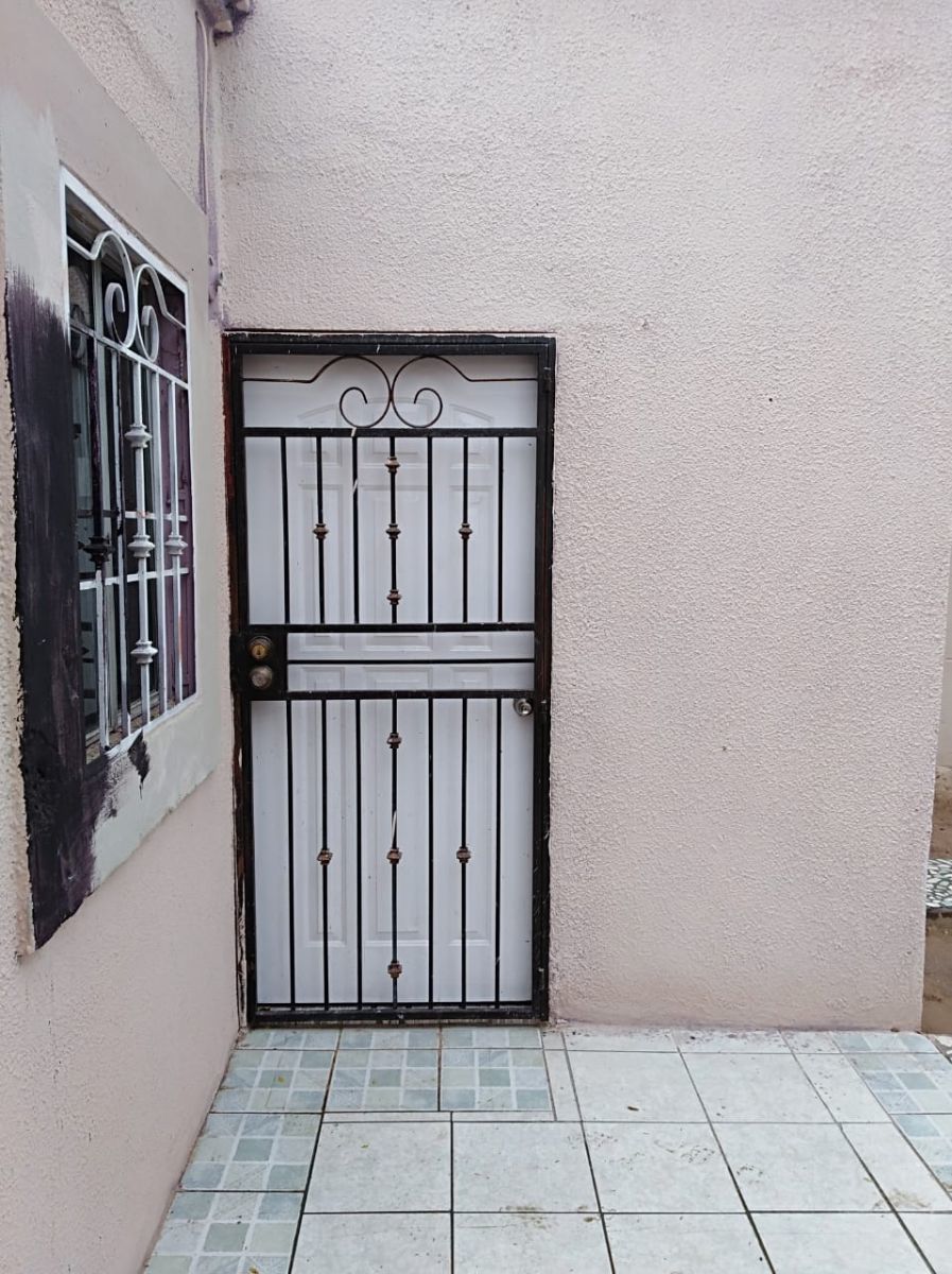 2 de 22: PROTECCION EN PUERTAAS Y VENTANAS 