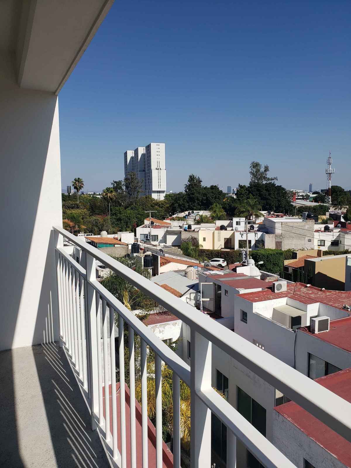 4 de 17
