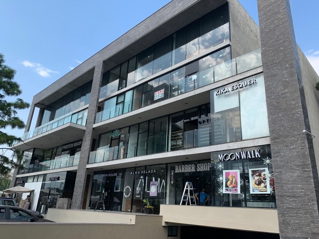 Local Comercial En Renta En Del Valle, San Pedro Garza García, Nuevo León