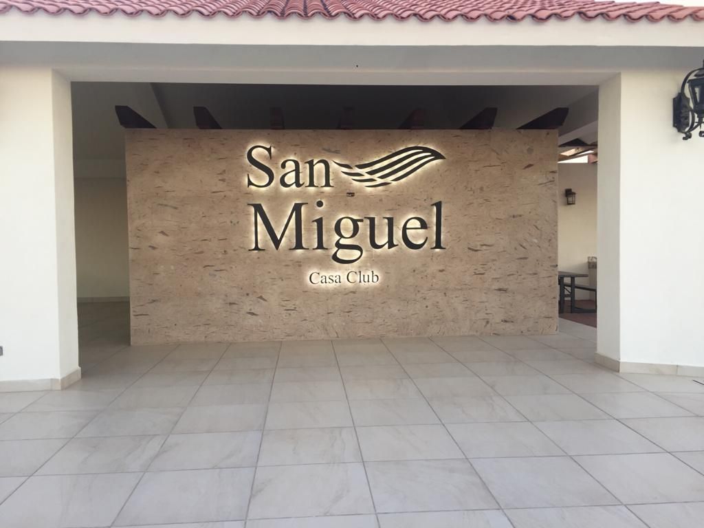 2 de 31: Privada San Miguel.