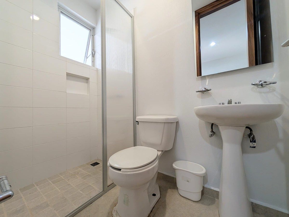 Baño completo Cuarto de servicio, foto 22 de 44