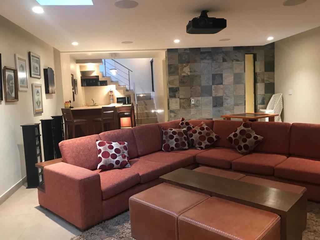 18 de 38: Sala de Juegos