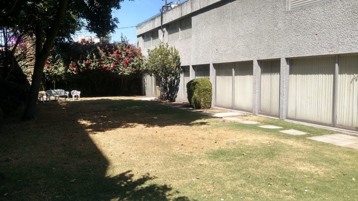 Excelente casa, Echegaray Naucalpan con excelente ubicación, doble terreno