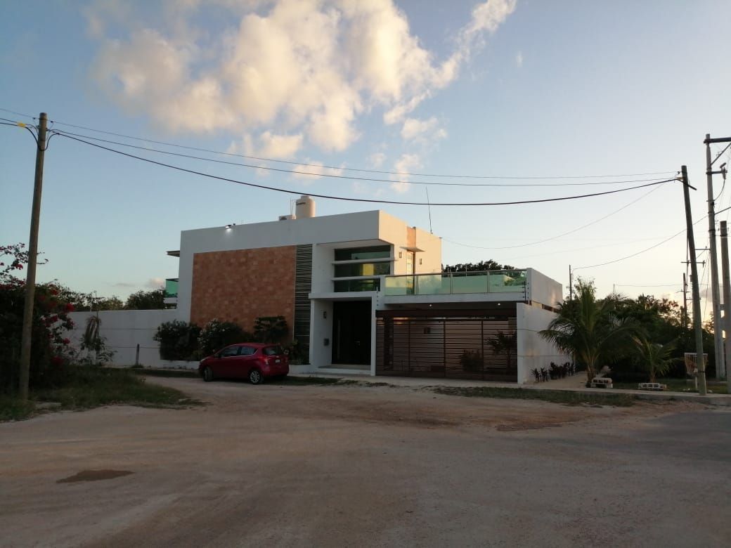 CASA EN RENTA EN LA NUEVO YUCATAN