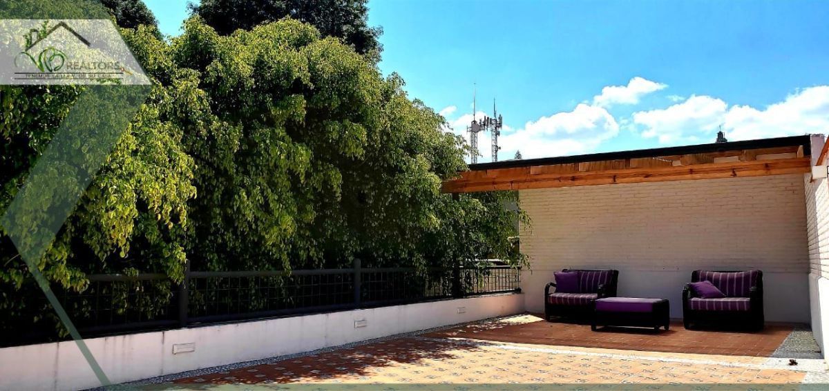 13 of 20: Venta
Uso de suelo Comercial Habitacional
www.vbrealtors.net