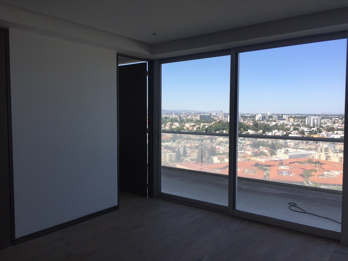 17 de 47: recámaras con amplios balcones