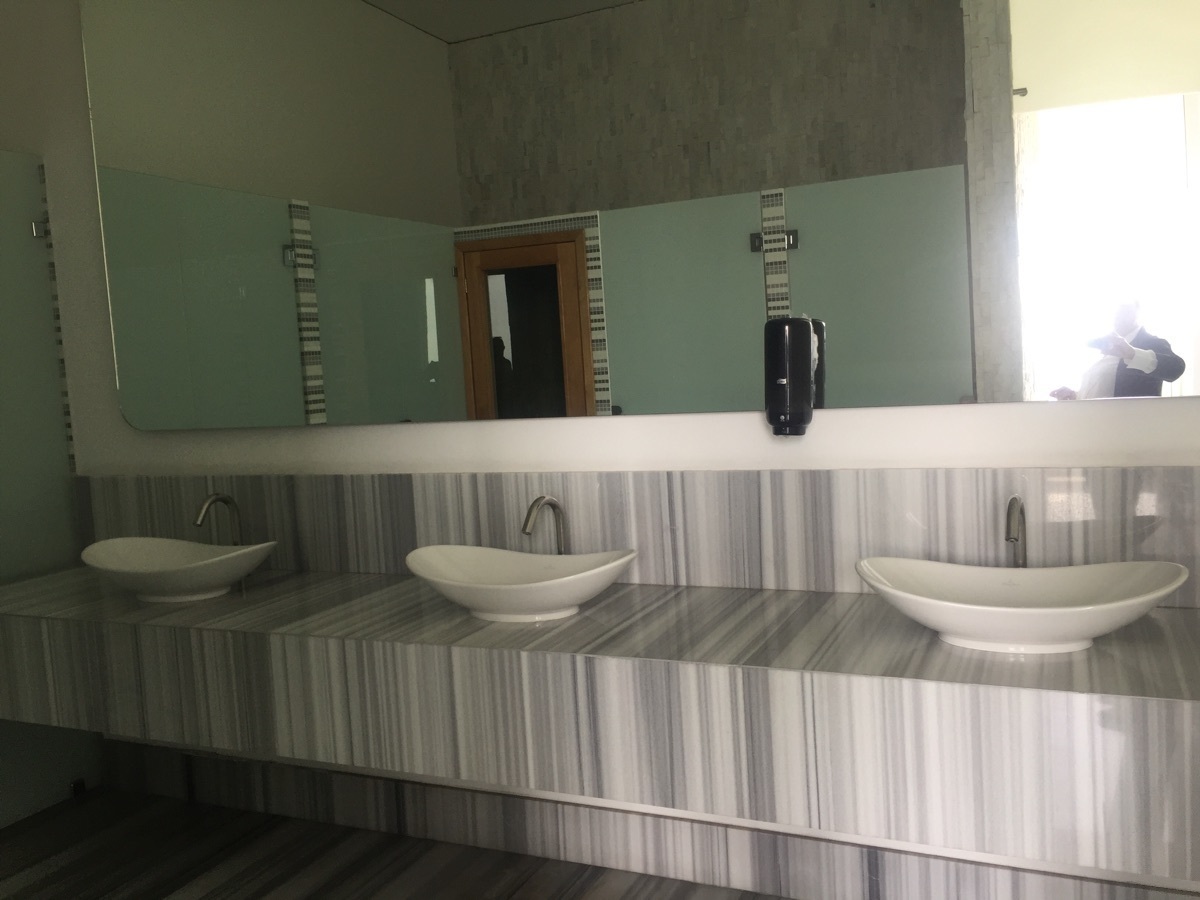 19 de 47: Baño en zona de terraza