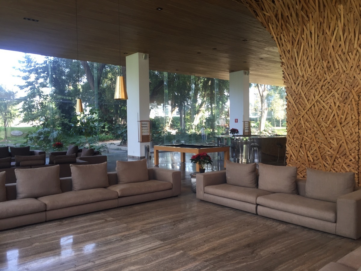 28 de 47: lobby