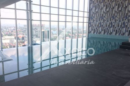 En venta espléndido departamento con 3 recámaras cerca de Plaza Universidad