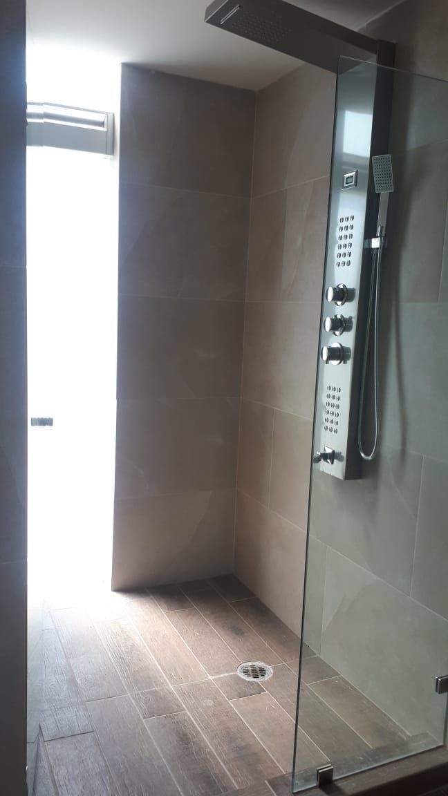 7 de 12: Baño recamara principal