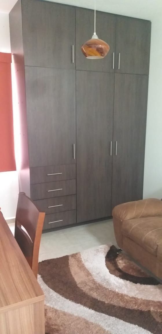 14 de 17: Closet en estudio