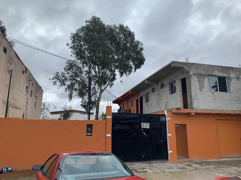 En venta, edificio con 12 estudios en zona Centro.