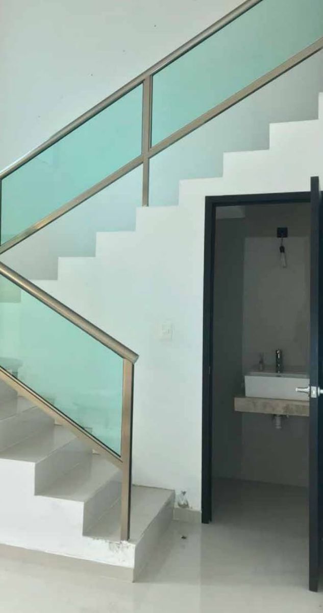 14 de 16: Baño de visitas