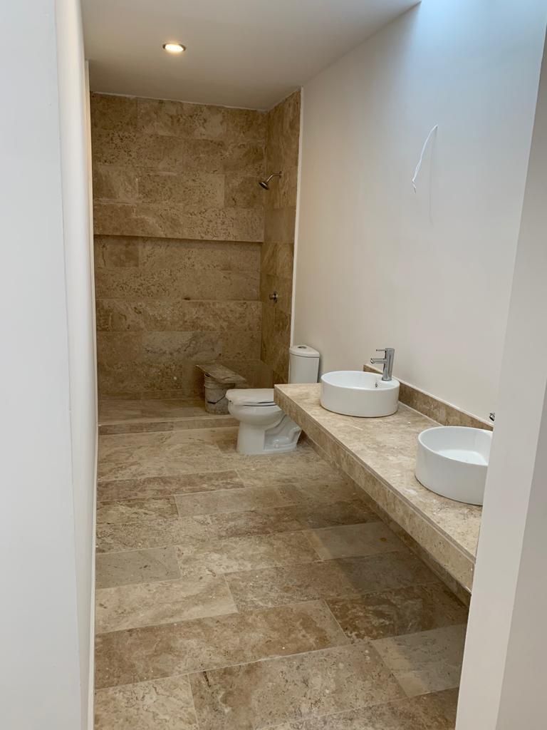9 de 11: Baño principal