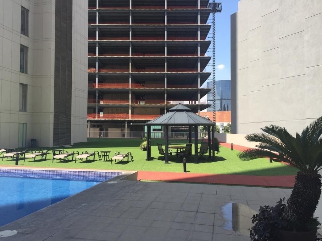 36 de 48: zona de alberca