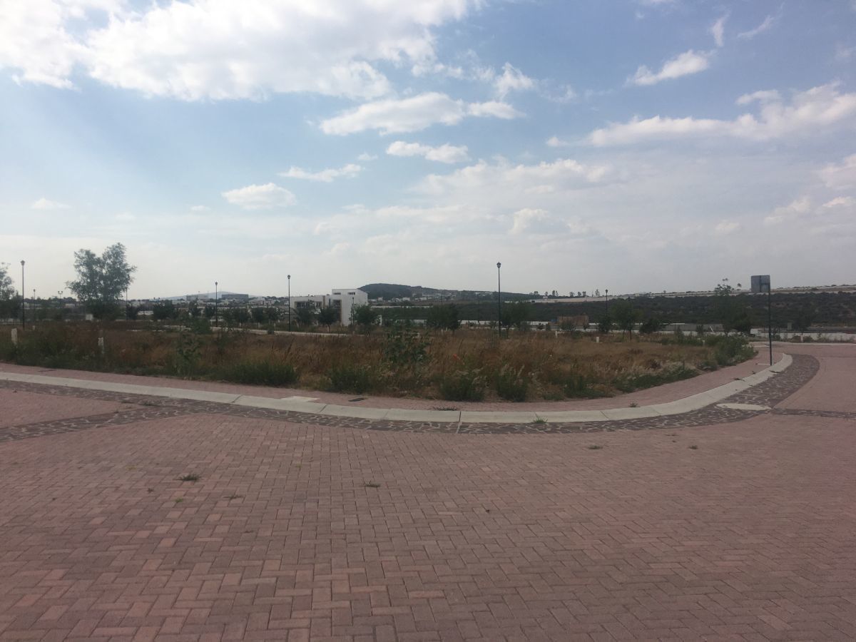 6 de 6: VISTA DE AMBOS LADOS DEL TERRENO
