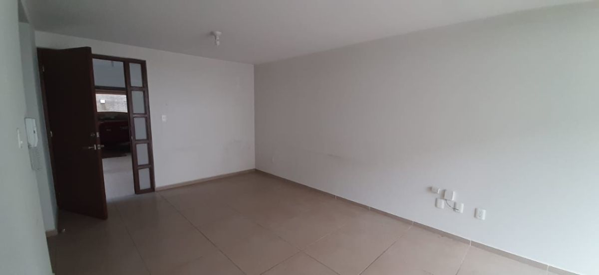 2 de 22: Puerta Dpto. interior