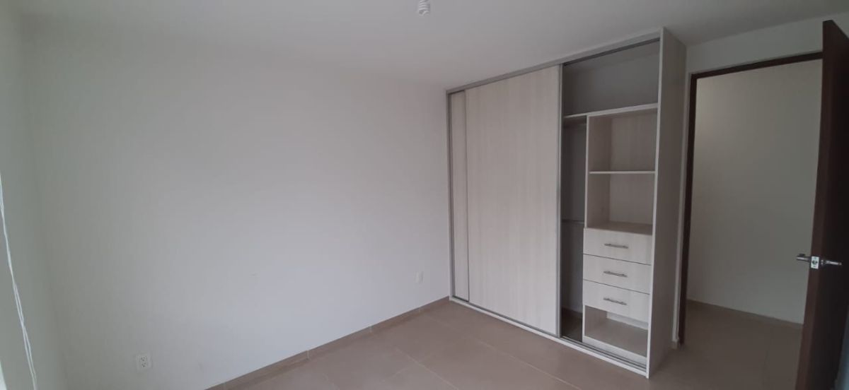 11 de 22: Habitación 1 con closet