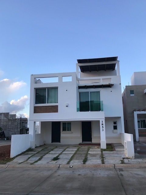 4 Casas en renta en Flores magon, Mazatlan, Sinaloa 