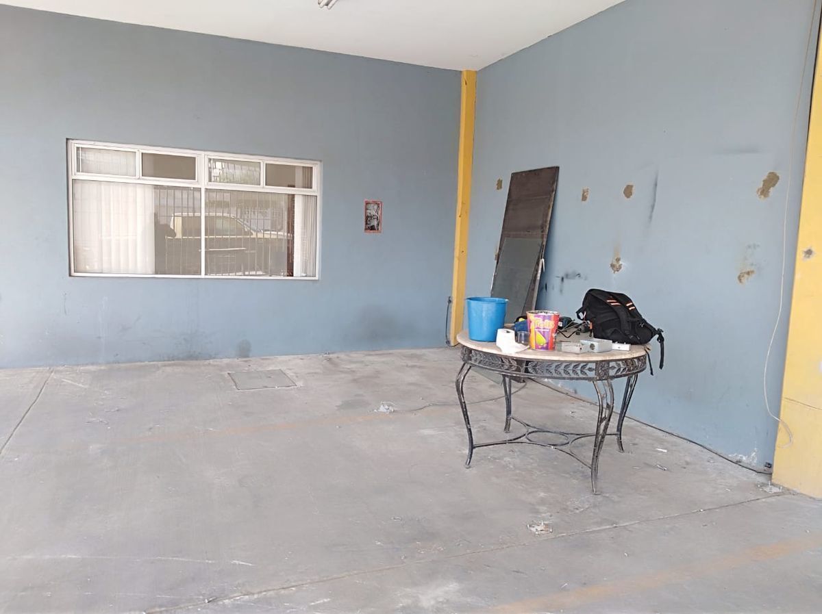 6 de 29: Planta baja que puede funcionar como estacionamiento