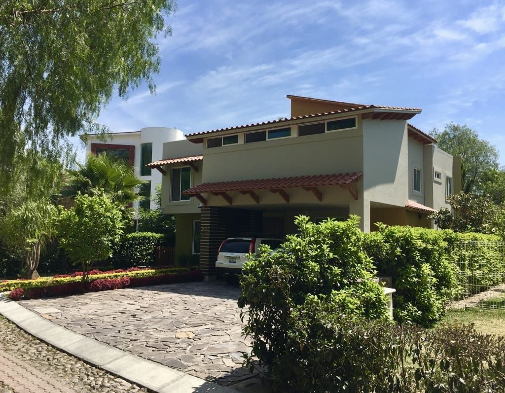 CASA EN VENTA EN BALVANERA COUNTRY CLUB. 3 REC.,  BAÑOS, GOLF, ALBERCA.  | EasyBroker