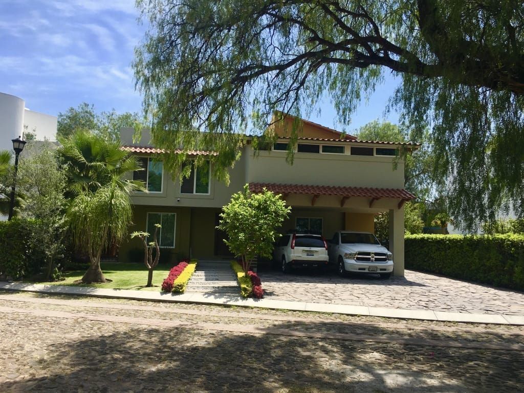 CASA EN VENTA EN BALVANERA COUNTRY CLUB. 3 REC.,  BAÑOS, GOLF, ALBERCA.  | EasyBroker