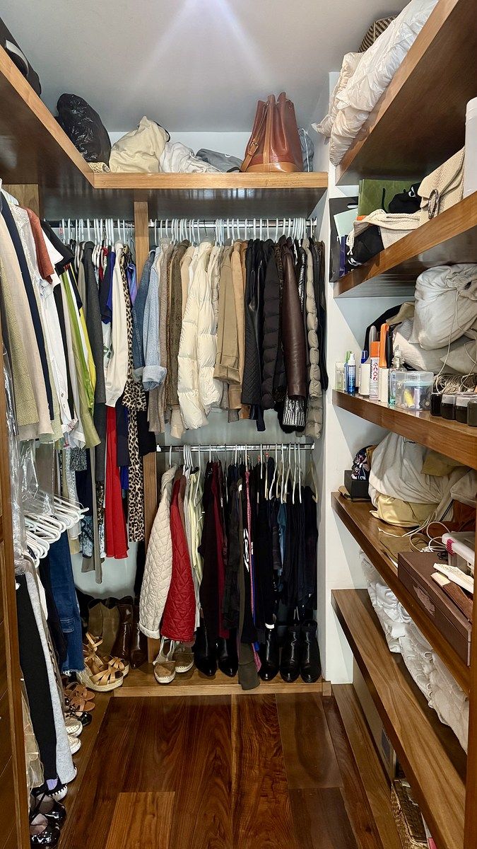 6 de 25: Vestidor recámara principal