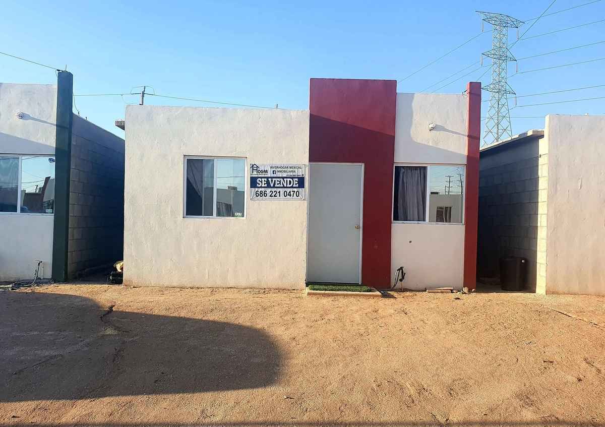 Casa en venta a terceros, foto 1 de 6