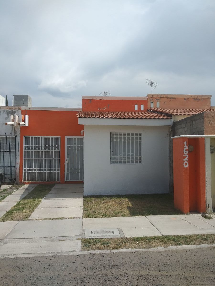 CASA EN RENTA EN PARQUE DE SANTIAGO QUERETARO | EasyBroker