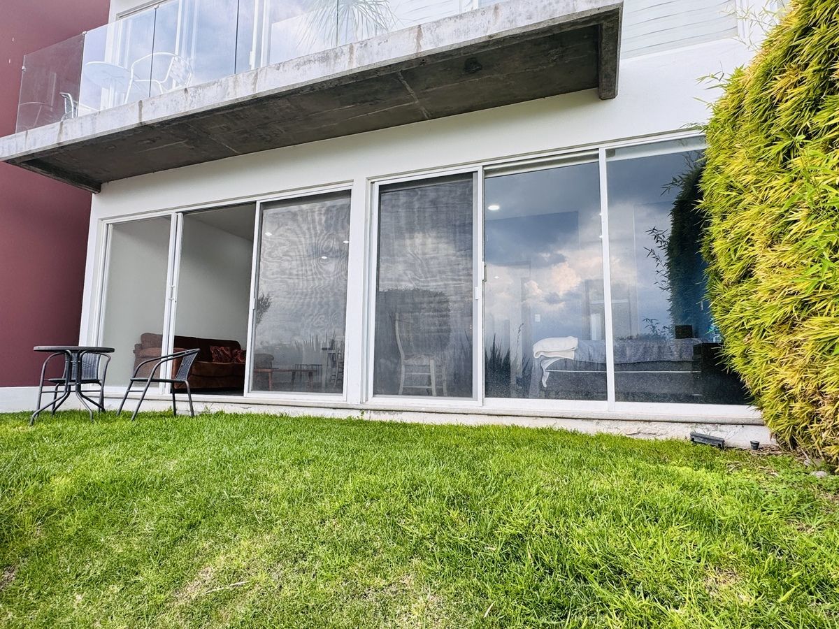 16 de 19: jardin privado PB