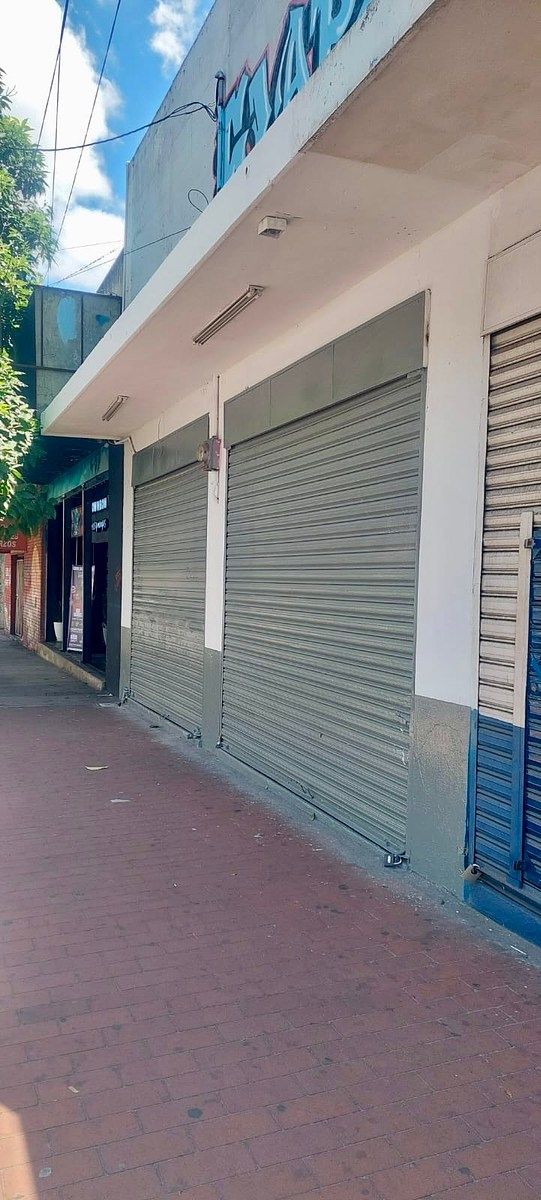 Local sobre 7 avenida - Image 2