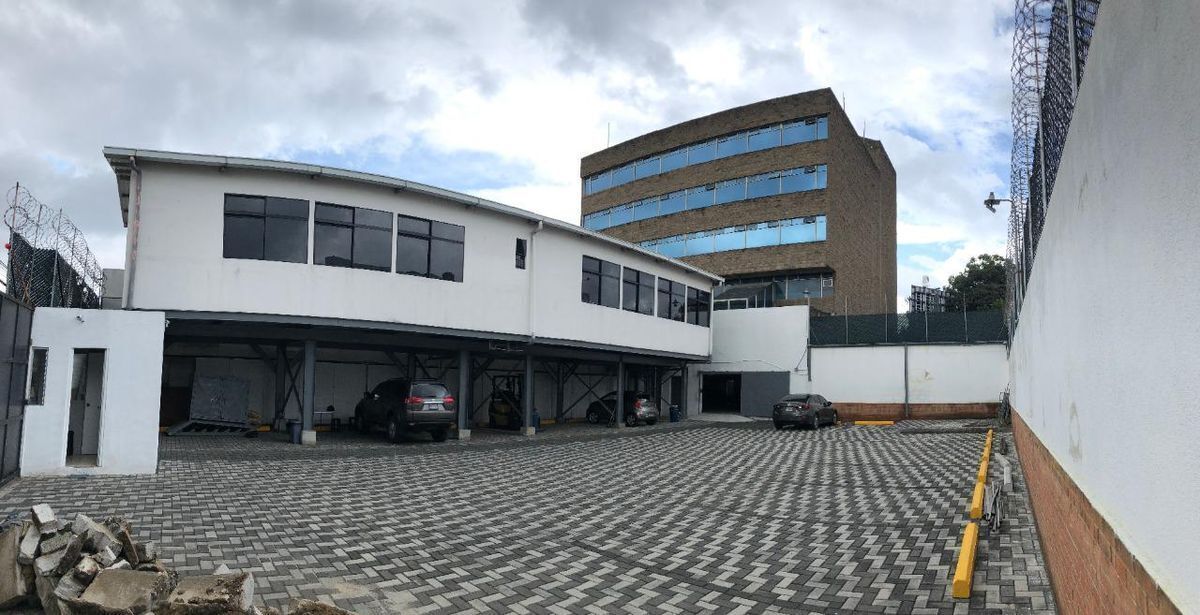 Edificio en Zona 10, Guatemala, foto 20 de 23