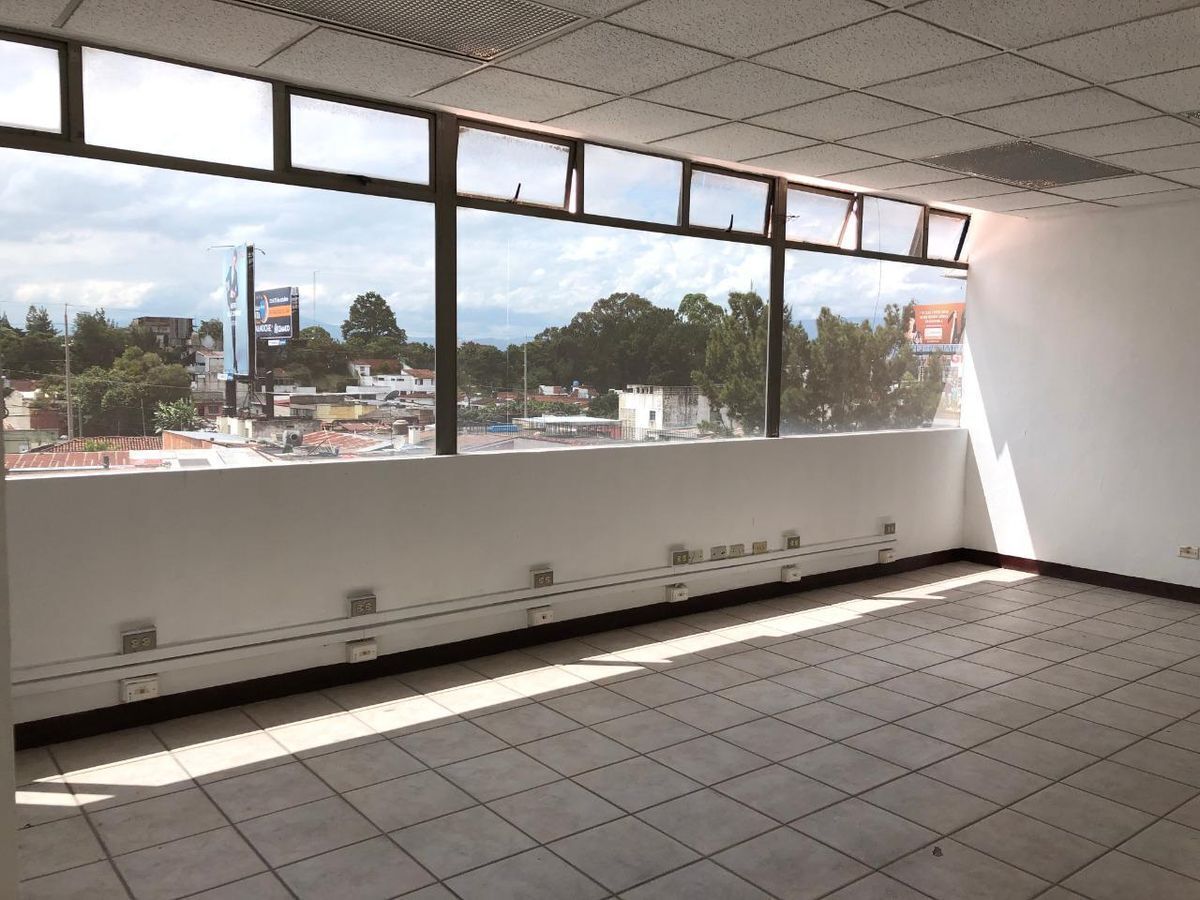 Edificio en Zona 10, Guatemala, foto 10 de 23