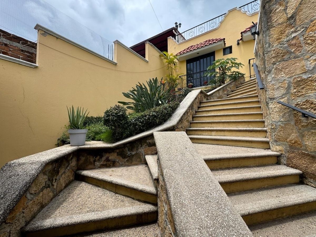 3 de 28