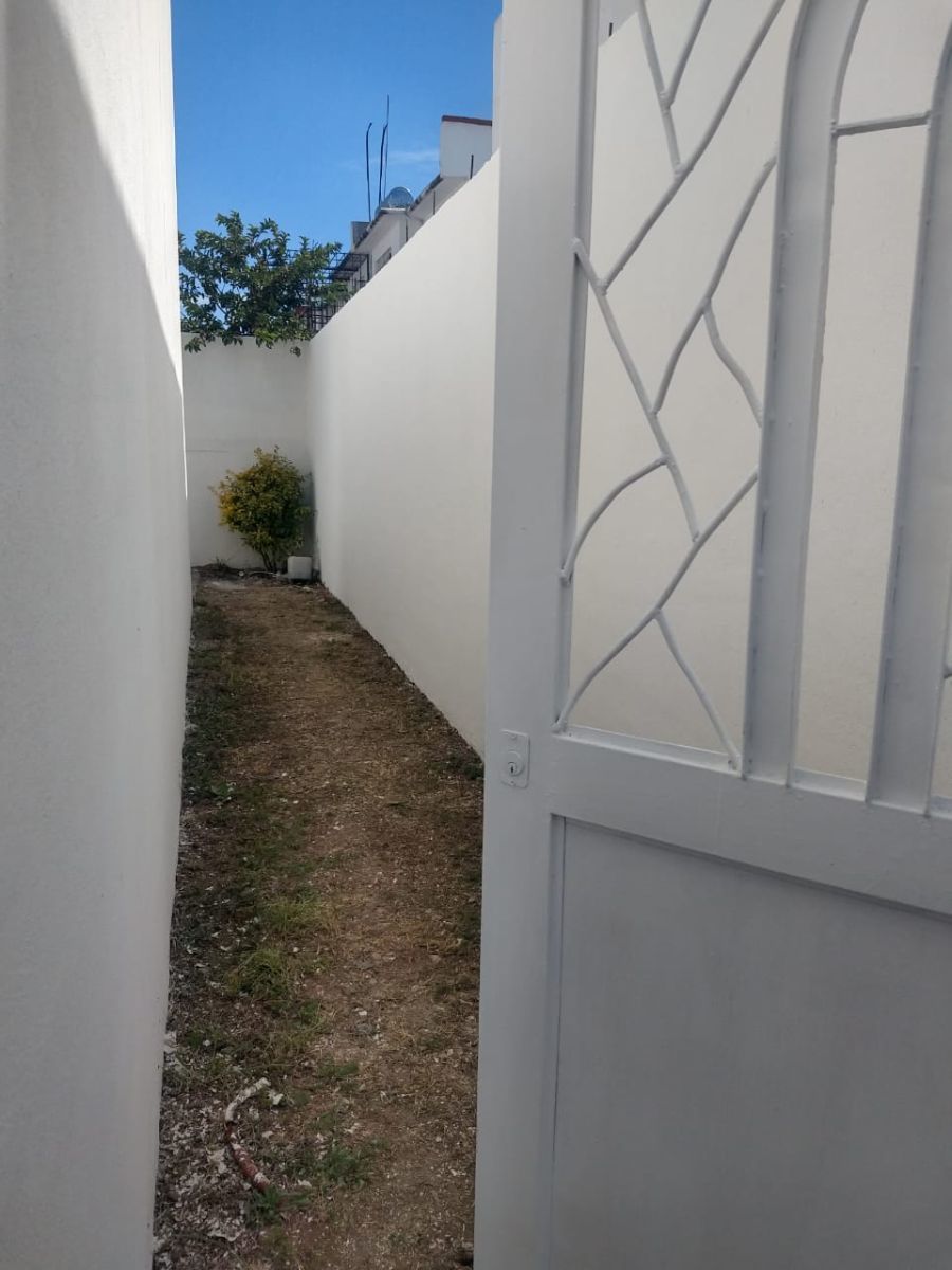 3 de 28: Terreno excedente, Se entrega con pasto 