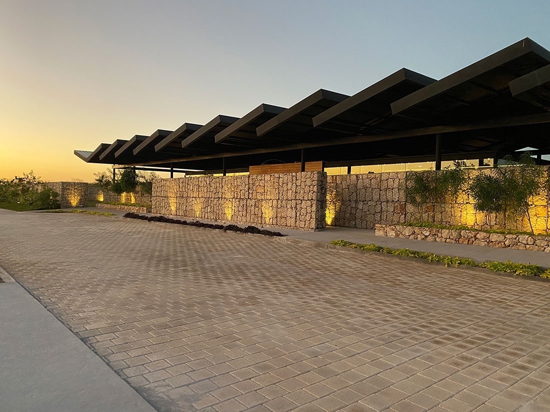 18 de 21: Vialidad Interior 