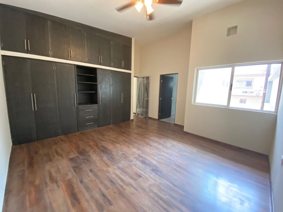 3-recamara, closet de pared ,con baño
