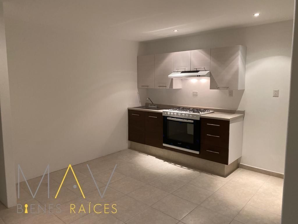 2 of 8: Cocina