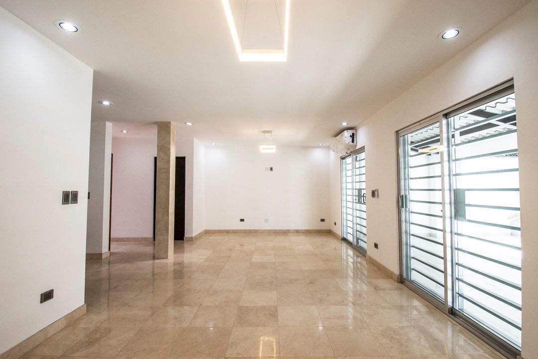 8 de 32: Sala comedor 