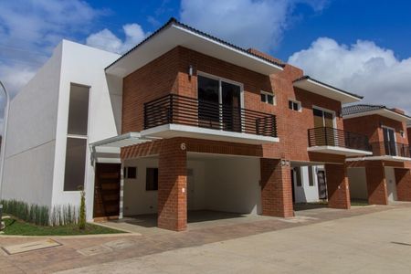 Trivento de San Vicente, Casas Nuevas en Venta, Carretera a El Salvador