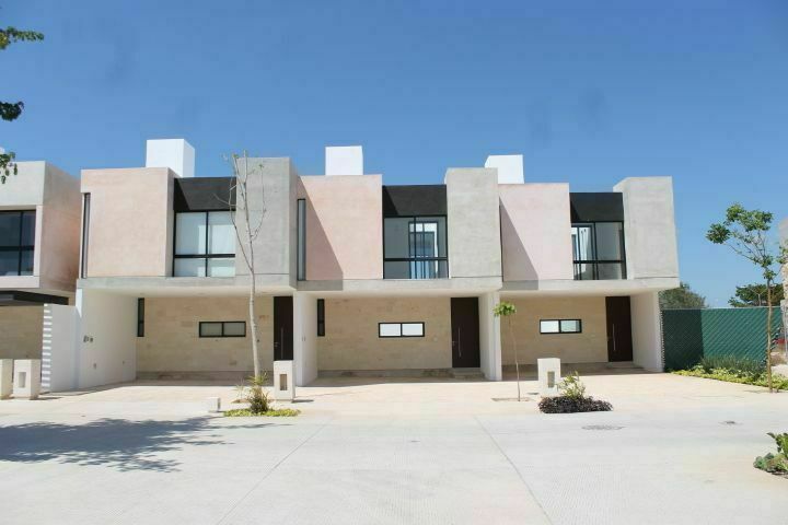 COMPLETA Y LUJOSA CASA EN VENTA EN MÉRIDA YUCATÁN