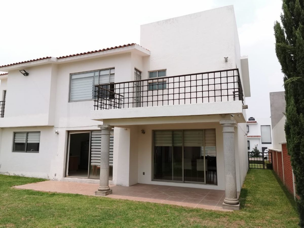 BAJA DE PRECIO HERMOSA RESIDENCIA EN VENTA EN PRADO LARGO ATIZAPAN