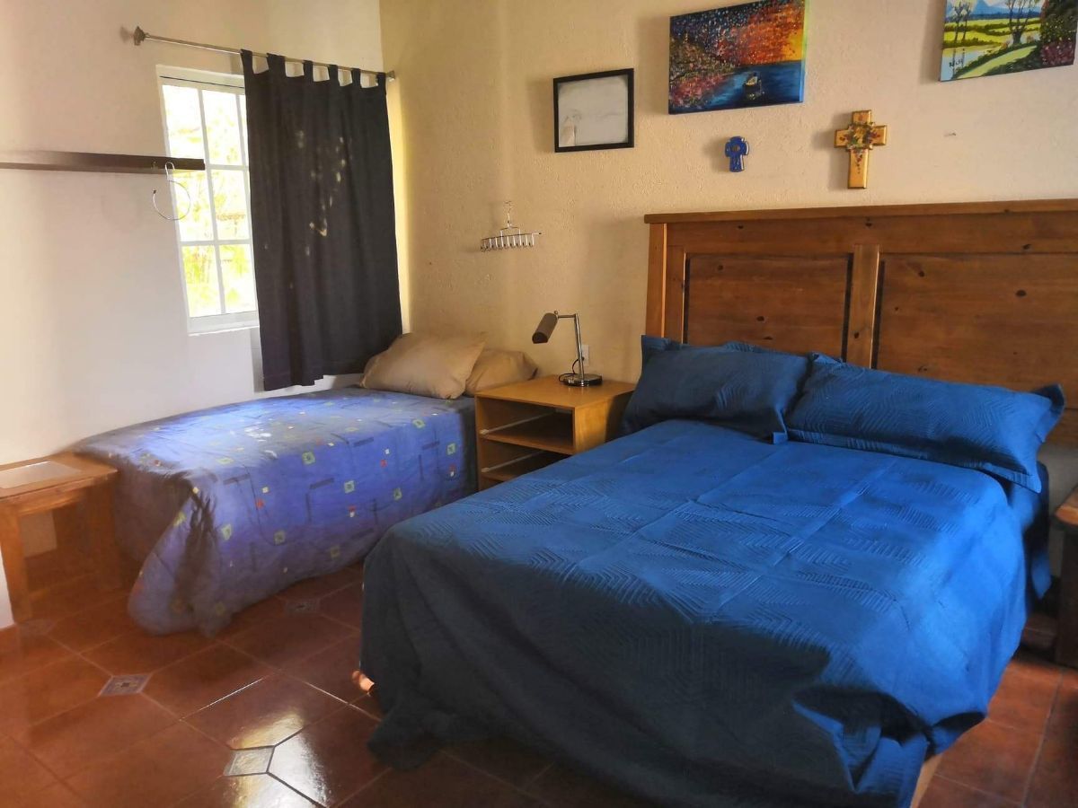 CASA EN VENTE EN HUERTAS LA JOYA, 3 REC.,  BAÑOS , 1 DEPARTAMENTO